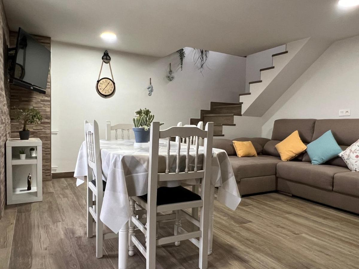 O Cobijo De Elva Holiday home Arou